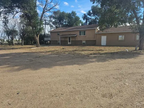 9138 Us Hwy 50, Manzanola, CO 81058