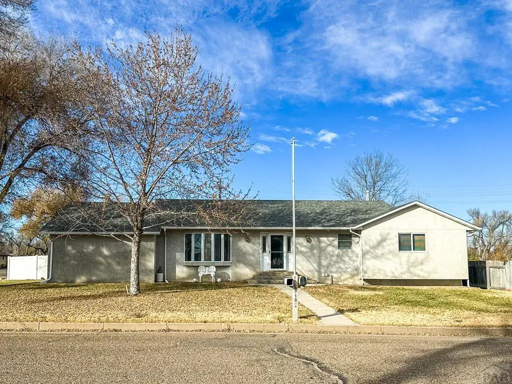 910 S 10th St, Lamar, CO 81052 - Image #1