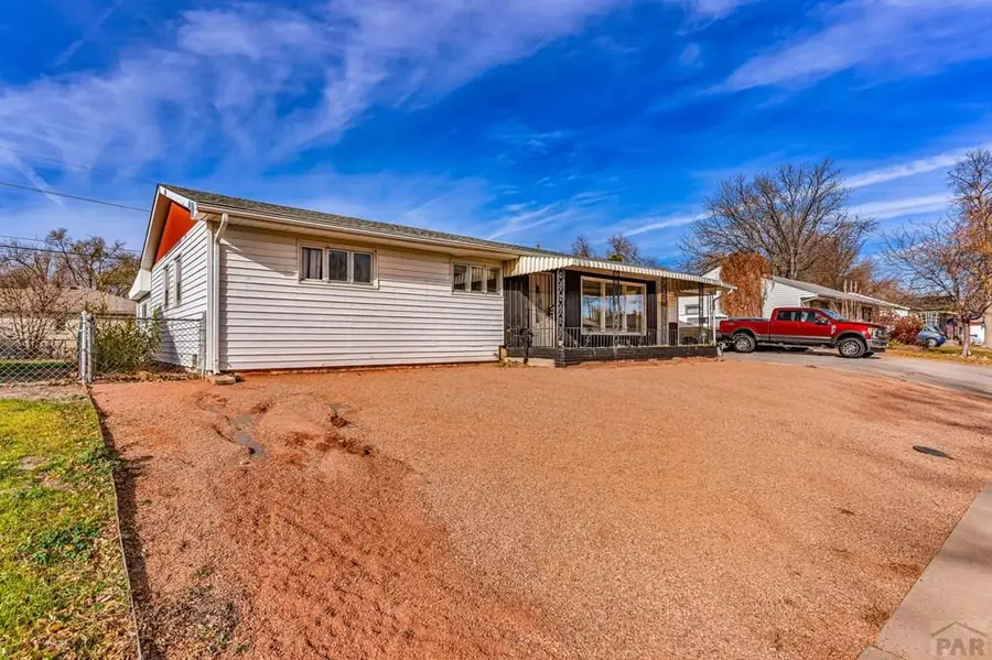 312 Kenwood Dr, Pueblo, CO 81004 - Image #2