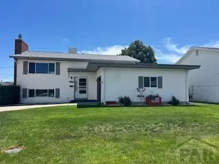 2130 Oakwood Lane, Pueblo, CO 81005