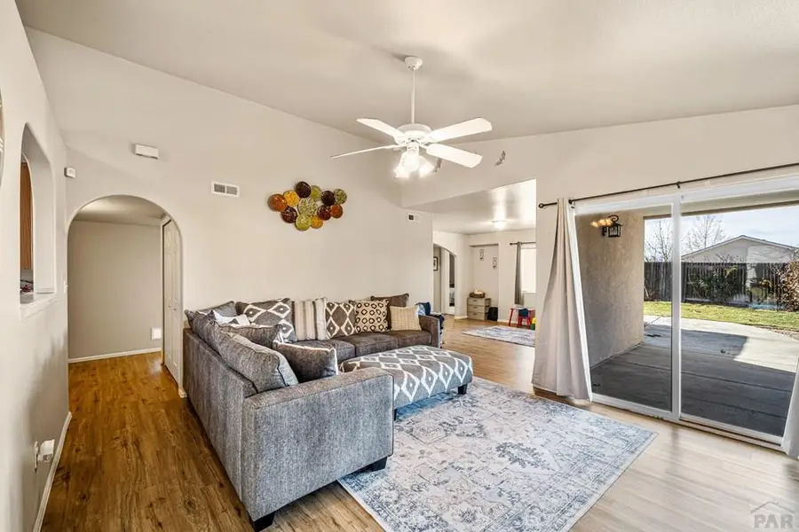 813 Ardath Lane, Pueblo, CO 81005 - Image #2