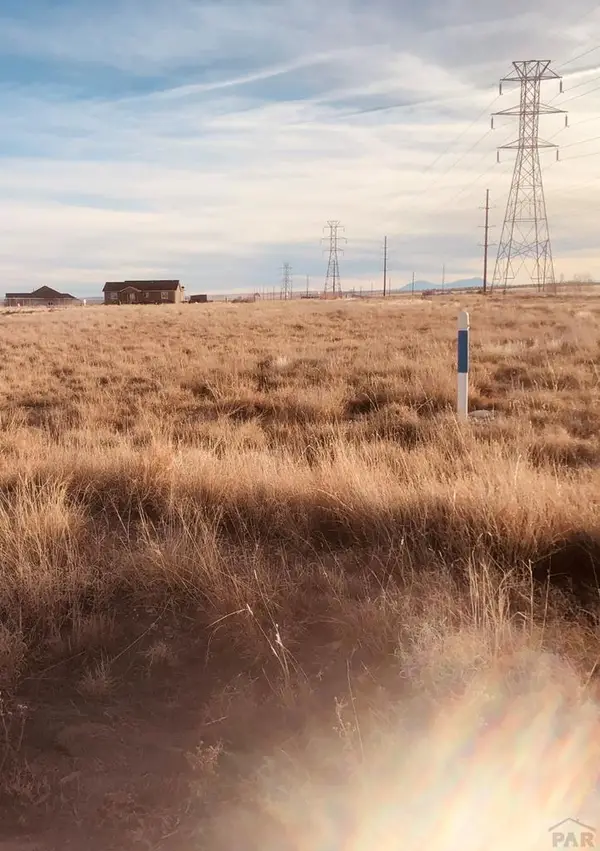 1120 E Ivanhoe Dr, Pueblo West, CO 81007