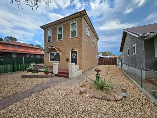 317 E Abriendo Ave, Pueblo, CO 81004