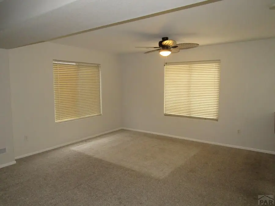 5075 Thrush Dr, Pueblo, CO 81008 - Image #2