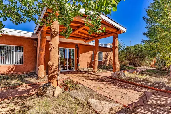 5250 Oak Grove Circle, Westcliffe, CO 81252