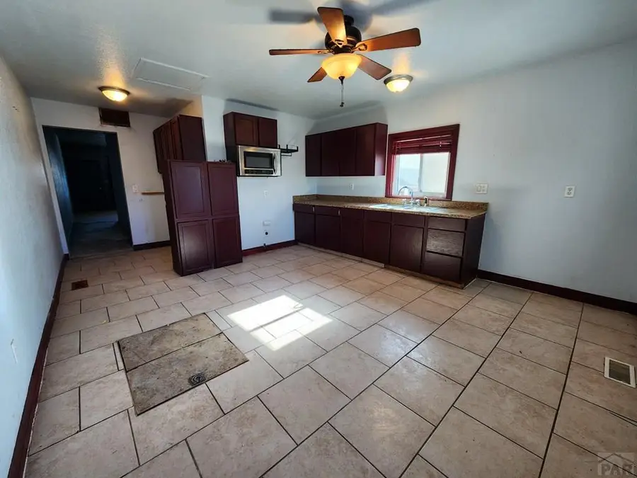 1019 E Abriendo Ave, Pueblo, CO 81004 - Image #2