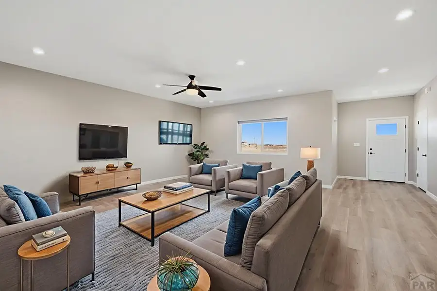 1619 N Calle Rosa Dr, Pueblo, CO 81007 - Image #2