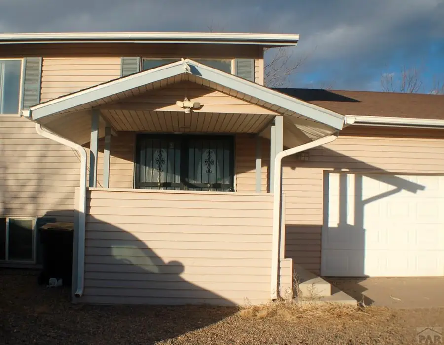793 E Sandusky Dr, Pueblo West, CO 81007 - Image #2