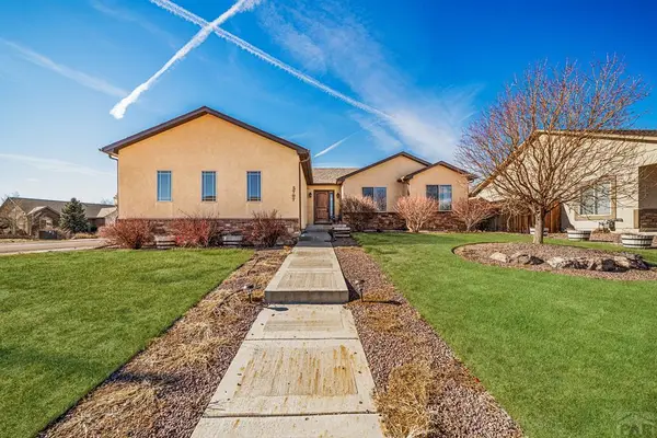 5707 Mark Twain Ln, Pueblo, CO 81008