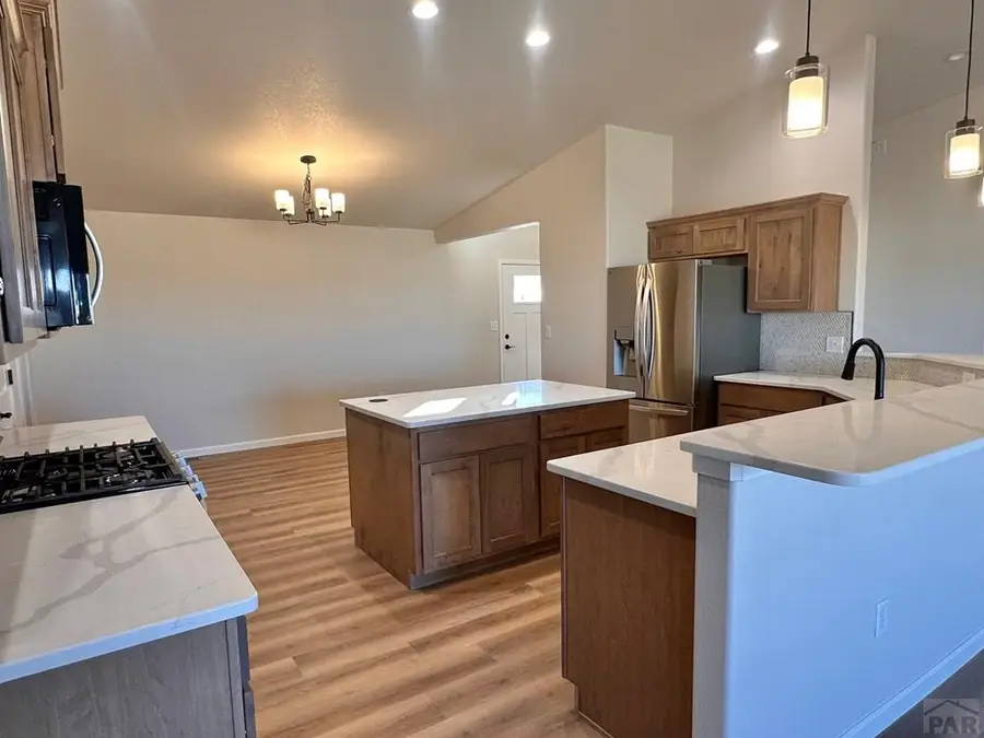 1673 E Silverwood Dr, Pueblo West, CO 81007 - Image #2