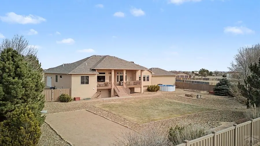 1170 W Loasa Dr, Pueblo, CO 81007 - Image #2