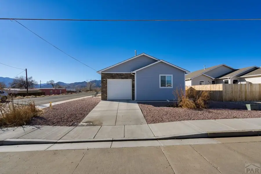 821 N Raynolds Ave, Canon City, CO 81212 - Image #2