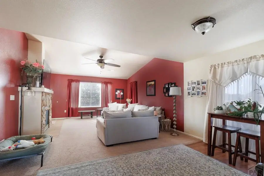 2216 Longhorn Dr, Pueblo, CO 81008 - Image #3