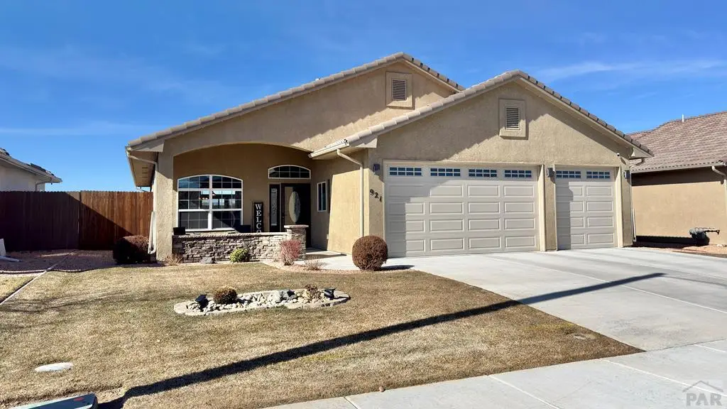 921 Plumcrest Dr, Pueblo, CO 81005 - #1