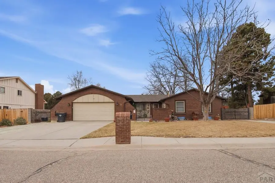 3 Queensbridge Dr, Pueblo, CO 81001 - #3