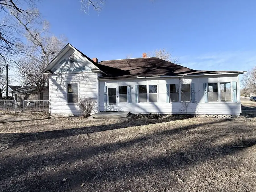 817 S Main St, Rocky Ford, CO 81067 - #3