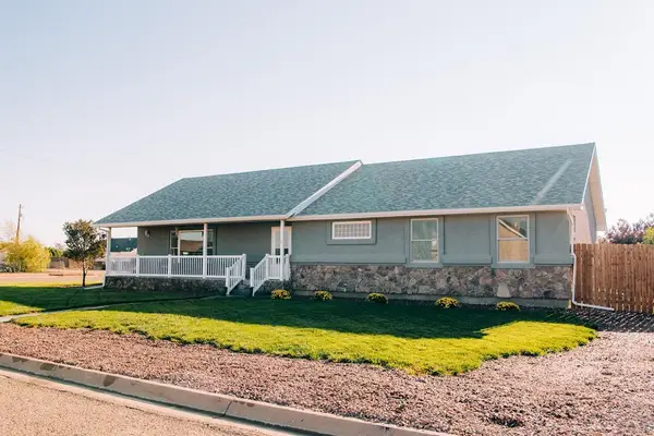 429 Mountain View Dr, Ordway, CO 81063