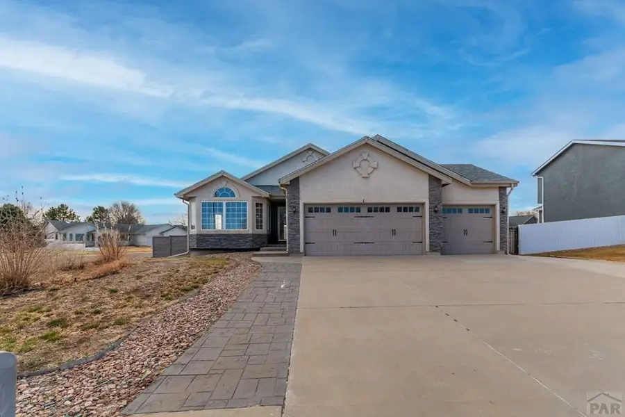 16 Posada Dr, Pueblo, CO 81005 - #2