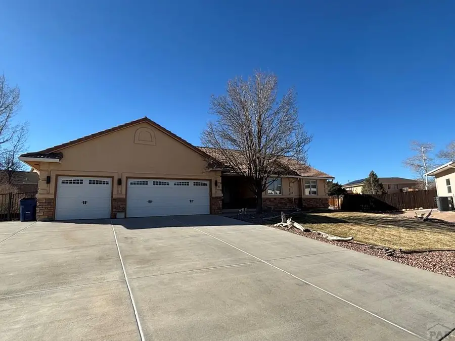 11 Malibu Court, Pueblo, CO 81005 - #2