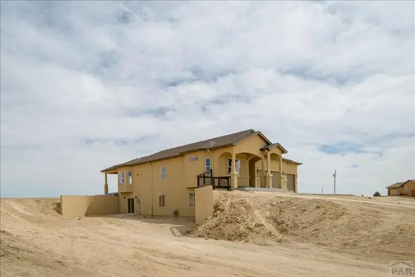 366 N Desert Cove Dr, Pueblo West, CO 81007