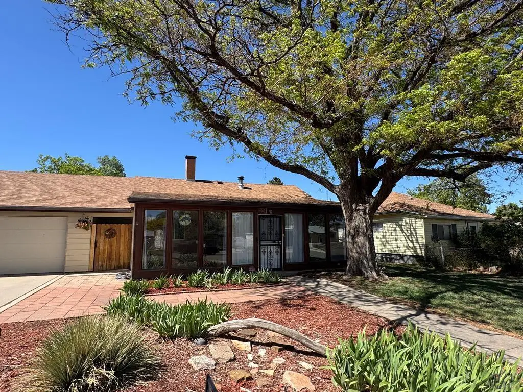 221 E 8th St, Walsenburg, CO 81089 - #1
