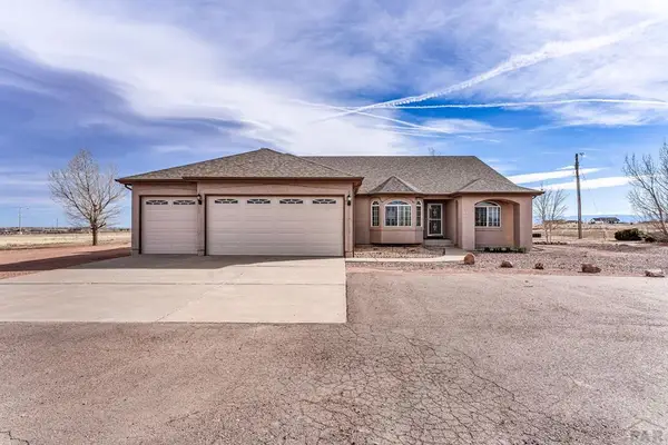 1408 E Kiva Dr, Pueblo West, CO 81007