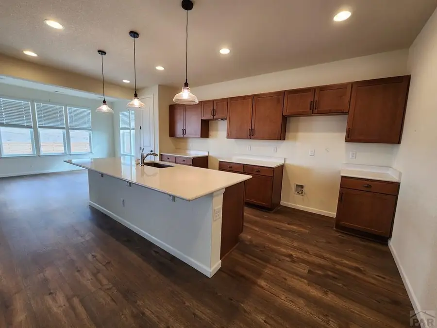 2201 Sunrise Ln, Pueblo, CO 81008 - #2