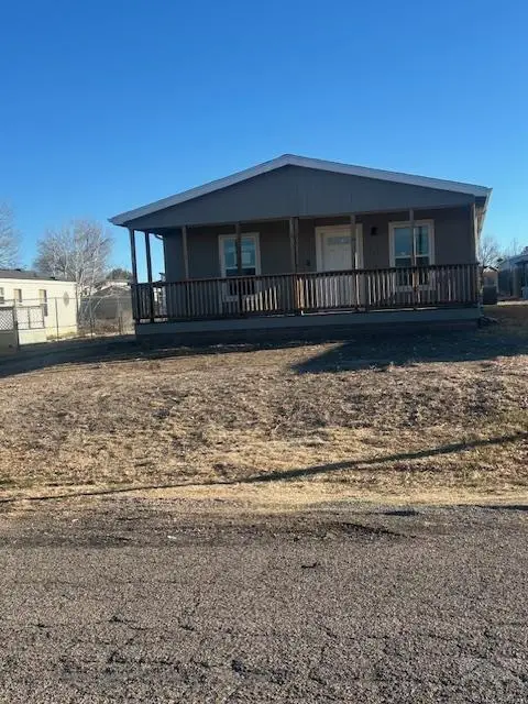 240 E Dawnview Dr, Pueblo, CO 81007