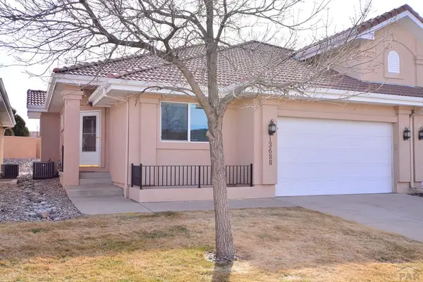 13688 Paradise Villas Grove, Colorado Springs, CO 80921