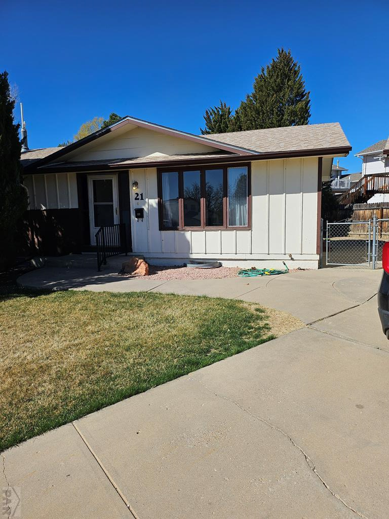 21 Carpenter Place, Pueblo, CO 81001 - #1
