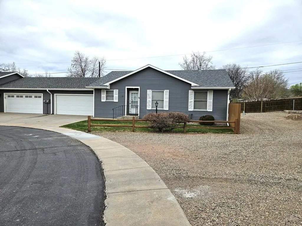 1323 Park Ave, Canon City, CO 81212 - #1