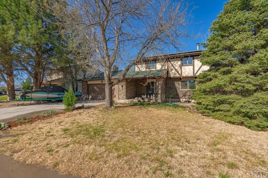 2 Bellflower Ct, Pueblo, CO 81001 - #3