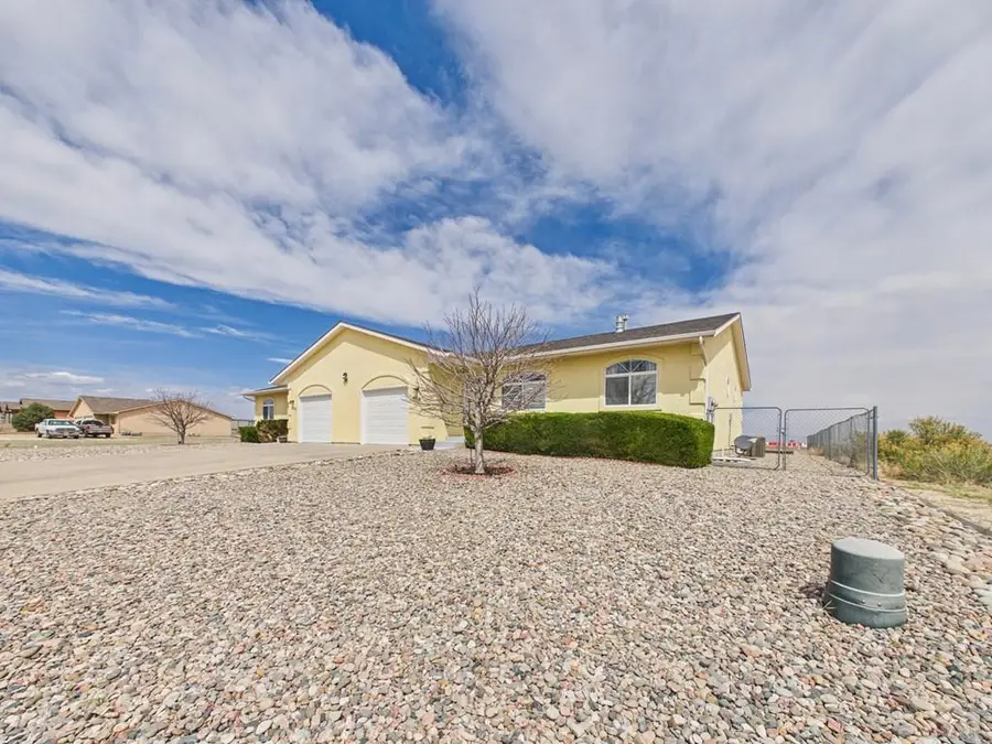 433-435 E Stardust Dr, Pueblo West, CO 81007 - #3