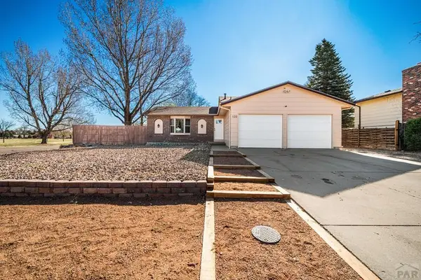 122 Regency Blvd, Pueblo, CO 81005