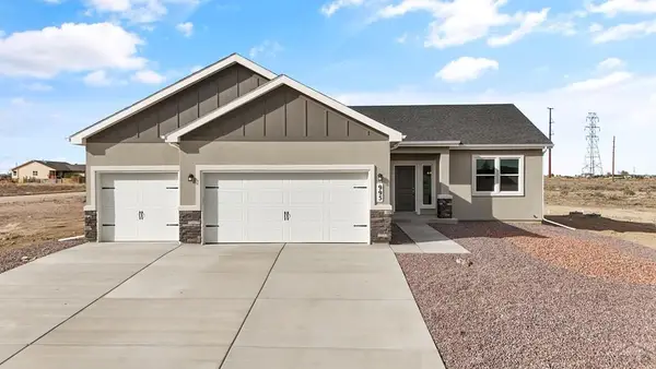 995 E Kirkwood Dr, Pueblo West, CO 81007