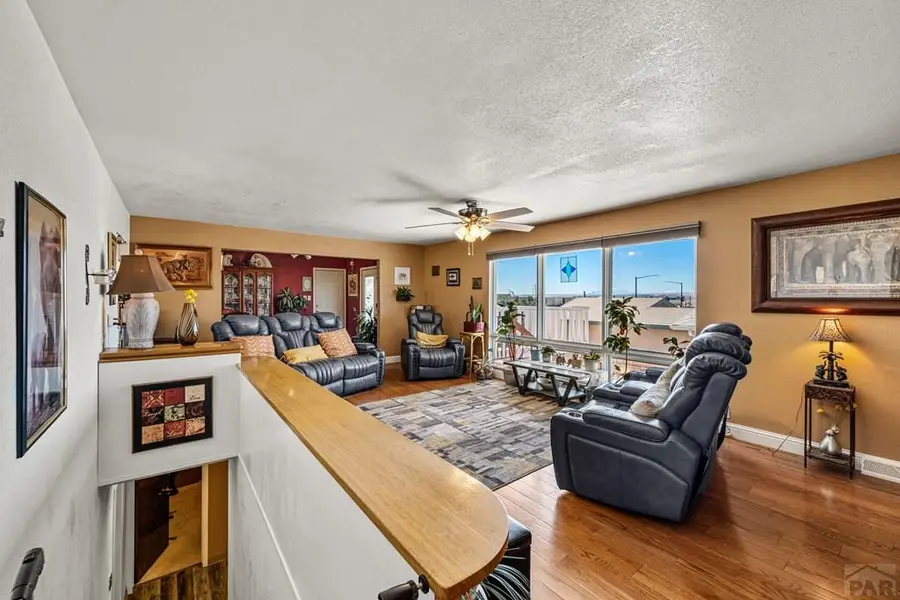 4011 Valley Dr, Pueblo, CO 81008 - #2