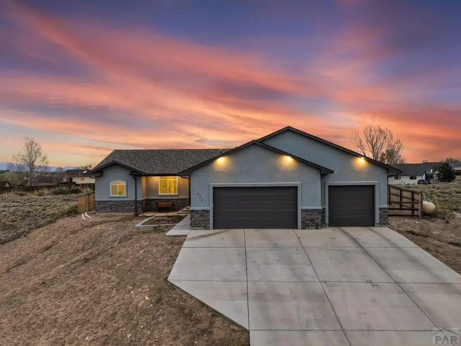 171 W Legend Dr, Pueblo, CO 81007 - #2