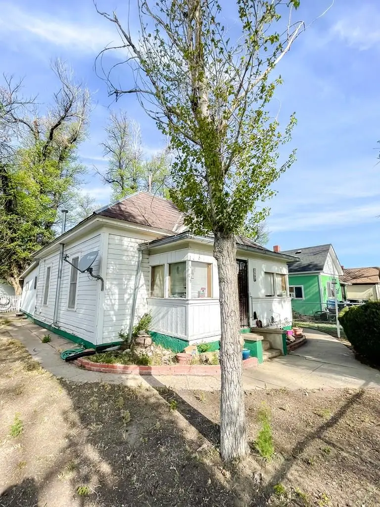 208 Lewis Ave, La Junta, CO 81050 - #3