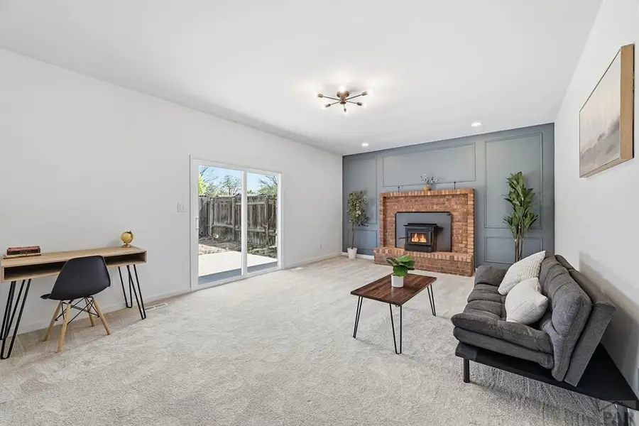 218 Starlite Dr, Pueblo, CO 81005 - #2