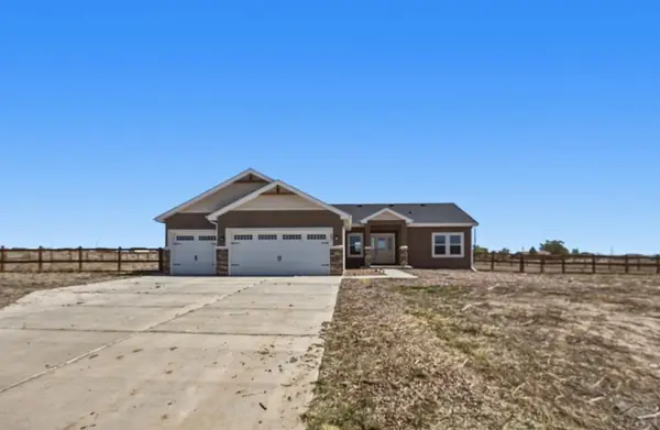 667 E Vermillion Dr, Pueblo West, CO 81007