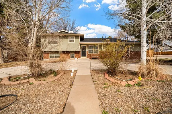 1123 Candytuft Blvd, Pueblo, CO 81001