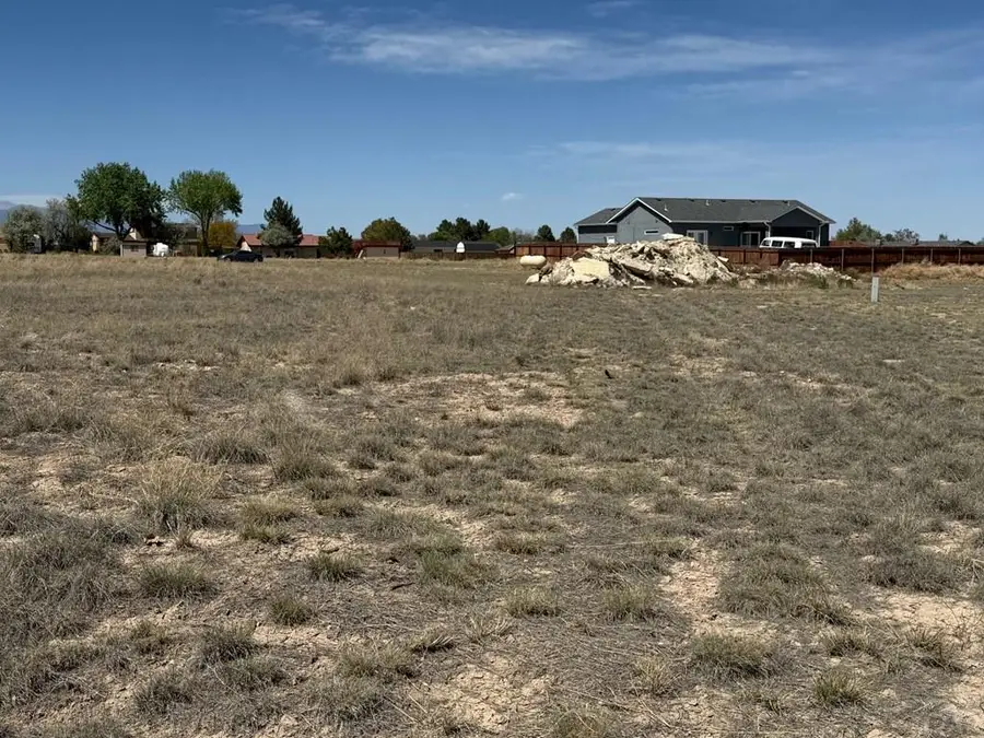 583 E Woodleaf Dr, Pueblo West, CO 81007 - #3