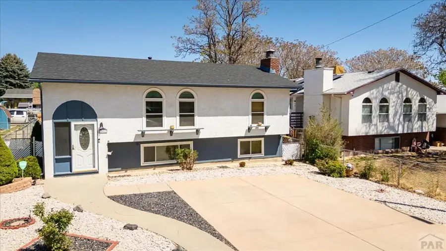 1817 E 18th St, Pueblo, CO 81001 - #2