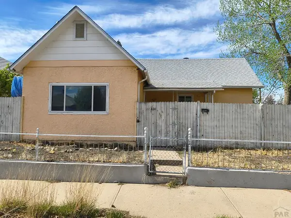 824 W 7th St, Walsenburg, CO 81089