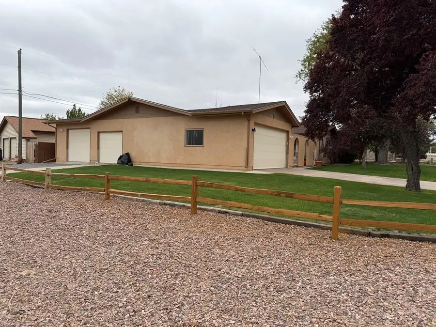 134 La Rochelle Dr, Pueblo, CO 81005 - #2