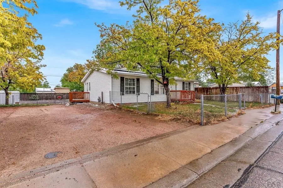 708 Santa Clara Ave, Pueblo, CO 81005 - #3