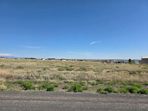 1929 E Farley Ave, Pueblo West, CO 81007