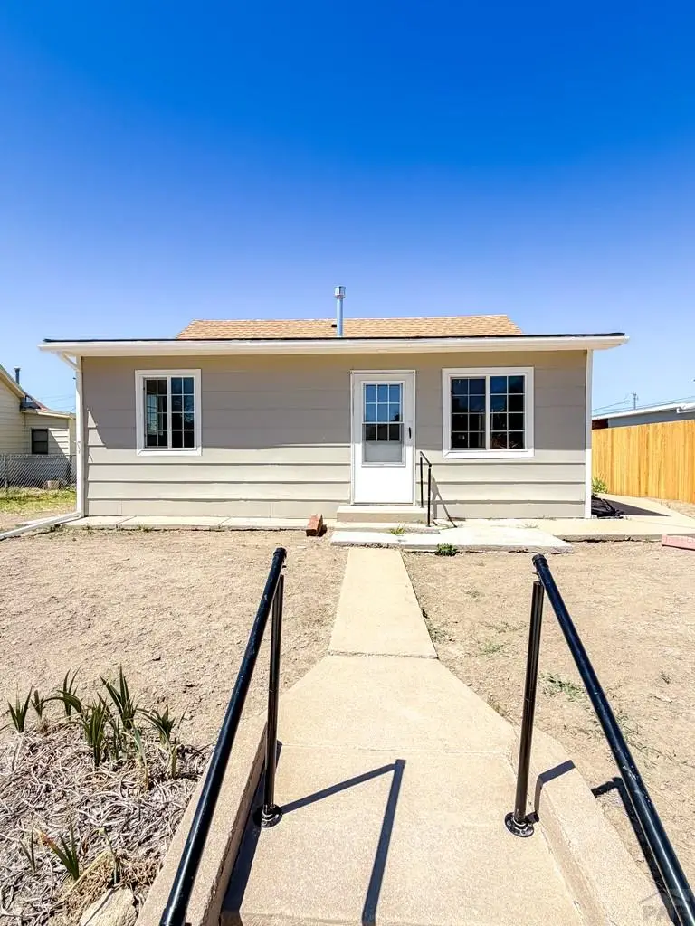 809 W 4th St, La Junta, CO 81050 - #2