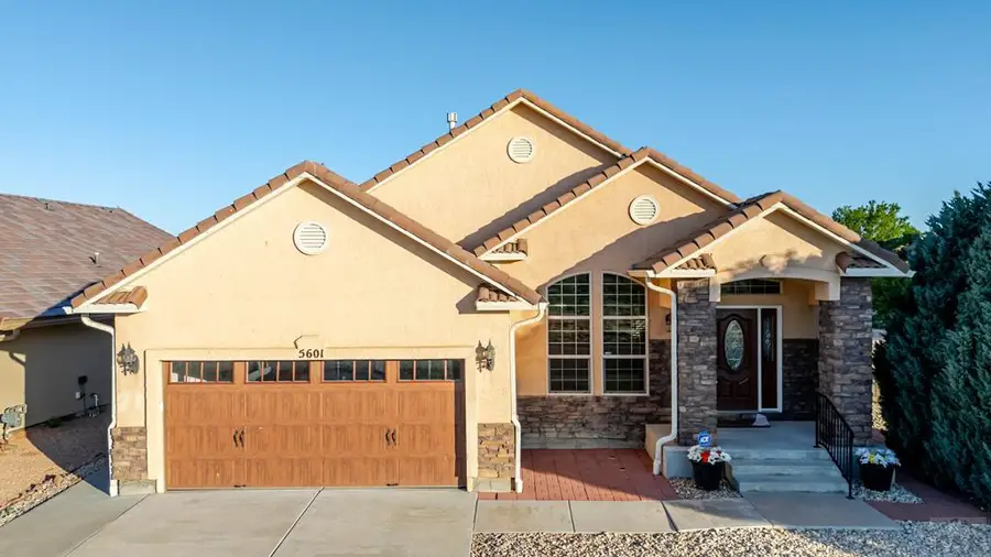 5601 Mark Twain Ln, Pueblo, CO 81008 - #2