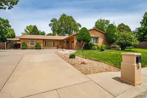 14 Oakbridge Dr, Pueblo, CO 81001
